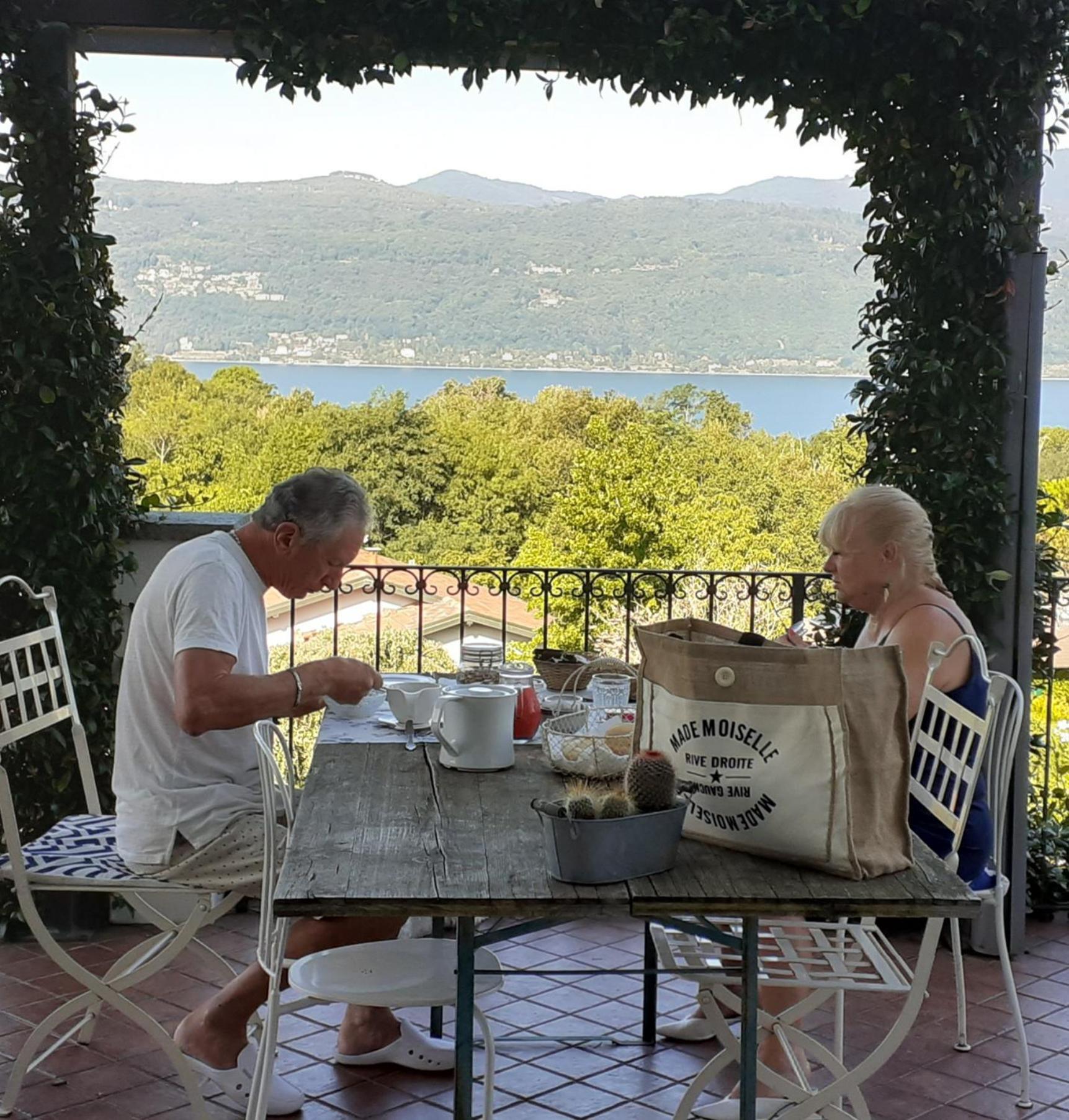 B&B La Civetta Reno Di Leggiuno Zewnętrze zdjęcie